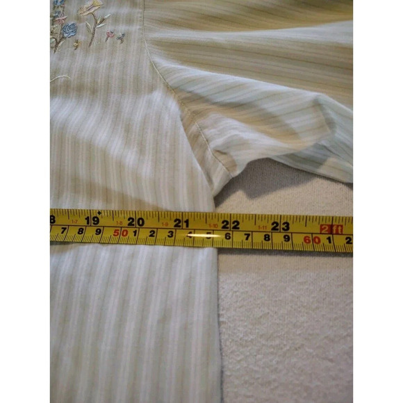 VTG Napa Valley Blouse Embroidered Flowers Buttefly Birds Button Cottagecore L - Picture 7 of 14